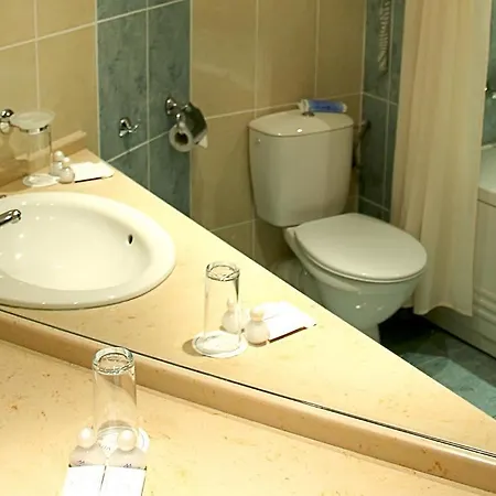 Отель Aqua Azur 4*