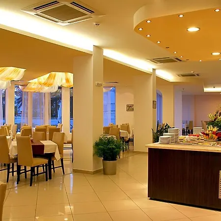 Aqua Azur Hotel Saints Constantine and Helena